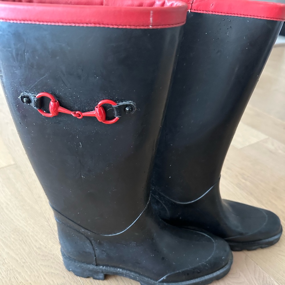 Gucci rain boots size 37/7